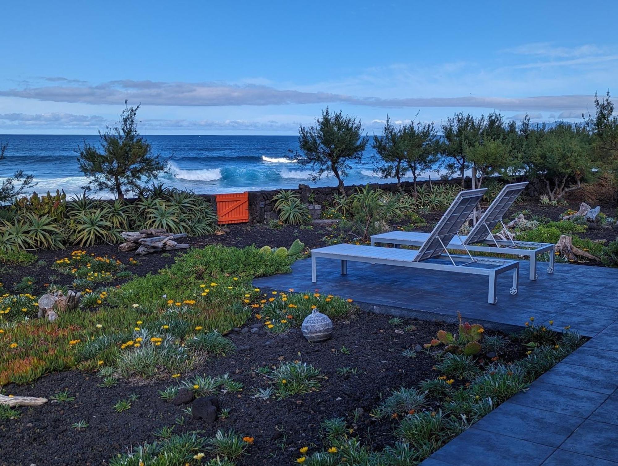 Casa Baleia Laranja Ocean-Front Villa Мадалена Екстериор снимка